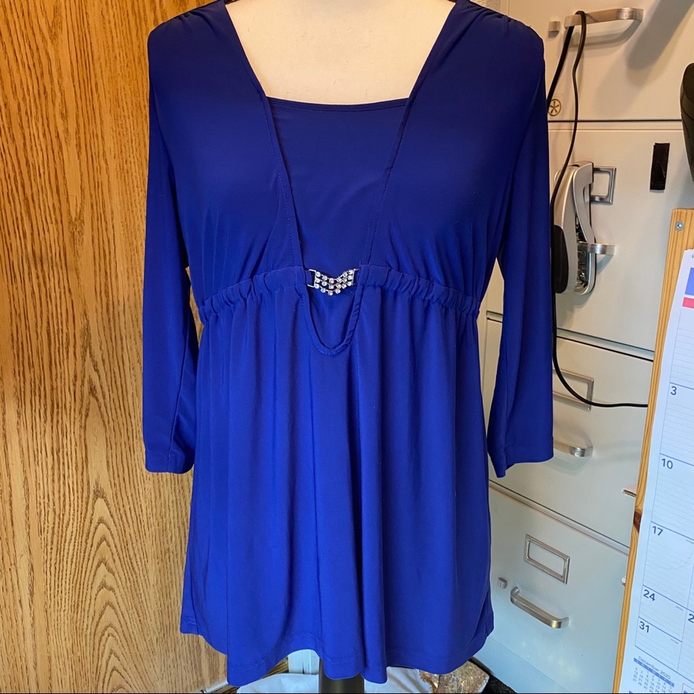 Women’s dress shirt by B STREET